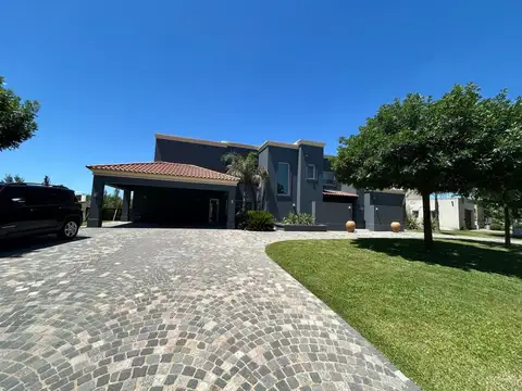 Casa en Venta de 7 dormitorios