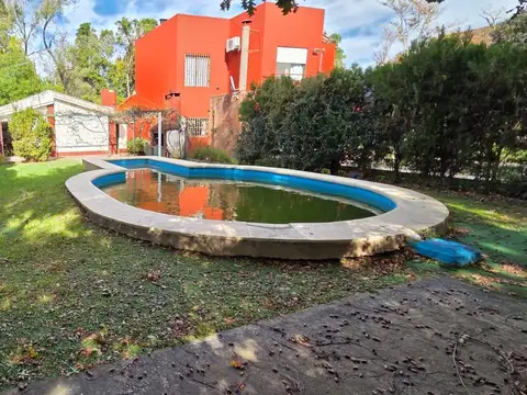 Casa en Funes