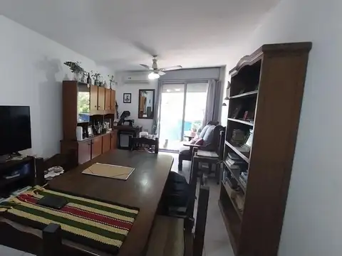 VENTA DEPARTAMENTO 4 AMBIENTES EN GARIN C/ BALCÓN