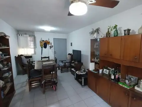 Hipólito Yrigoyen 100