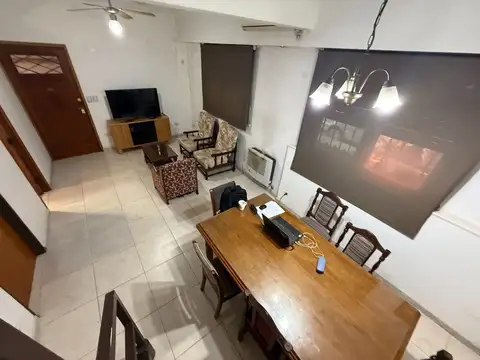 Depto Tipo Casa en Venta de 5 ambientes