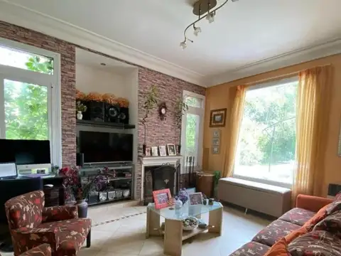 Casa en venta 6 ambientes Barrio Santa Bárbara