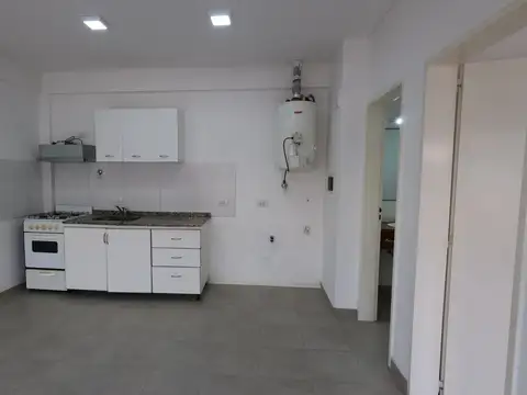 Departamento 2 ambientes, con cochera y balcon - excelente ubicacion 