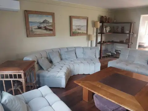 Casa en Alquiler de 5 dormitorios