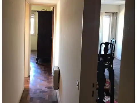 Venta de departamento de 3 ambientes céntrico. Mercedes (B)