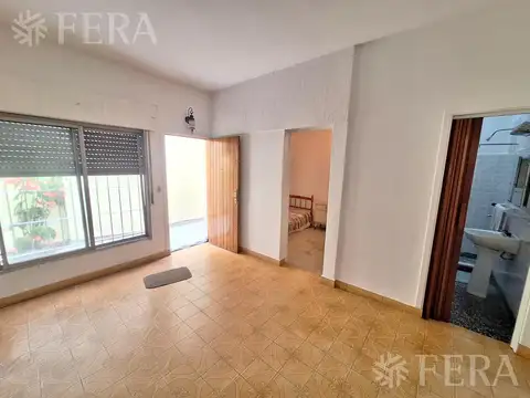 Depto Tipo Casa en Venta en Wilde, USD 83.000