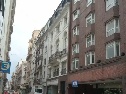 OFICINAS - PLANTA DIVIDIDA - BARRIO NORTE, CAPITAL FEDERAL