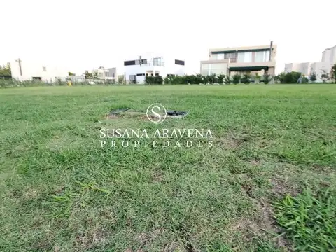 Terreno en Venta en Ayres Plaza, USD 215.000