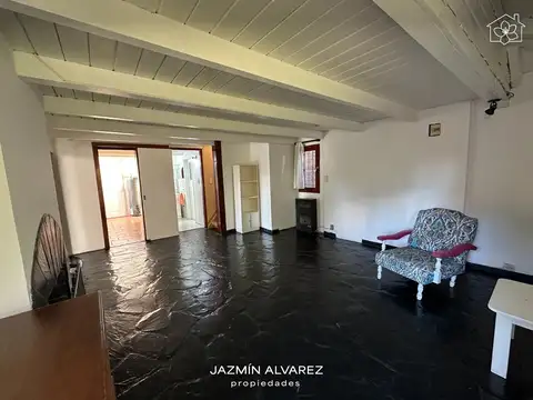 Casa 4 ambientes con 1 baño