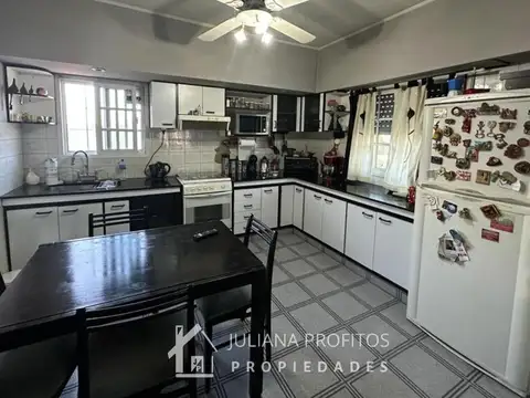 Casa en venta 3 ambientes Quilmes Oeste