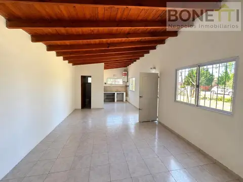 Casa quinta en venta en Mercedes con mucho verde