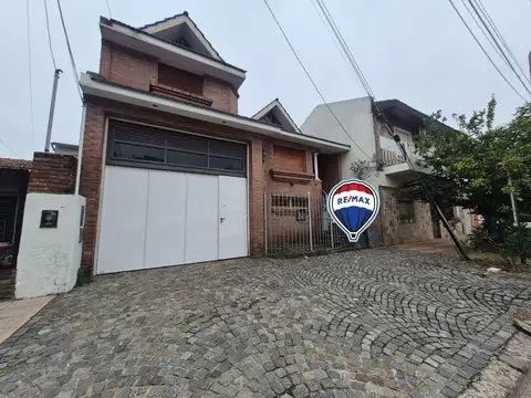 Venta Casa siete ambientes en Ramos Mejia