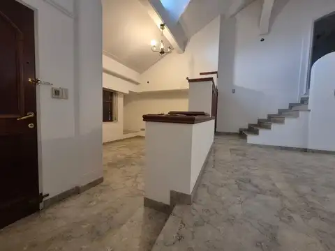 Venta Casa siete ambientes en Ramos Mejia