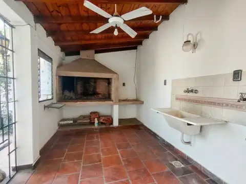 Depto Tipo Casa en Venta de 5 ambientes