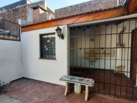 Depto Tipo Casa 5 ambientes con 1 baño