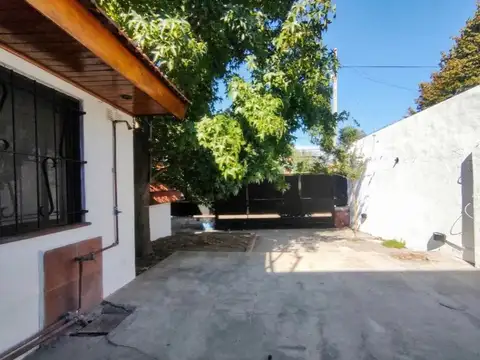 Depto Tipo Casa en Venta con 1 cocheras