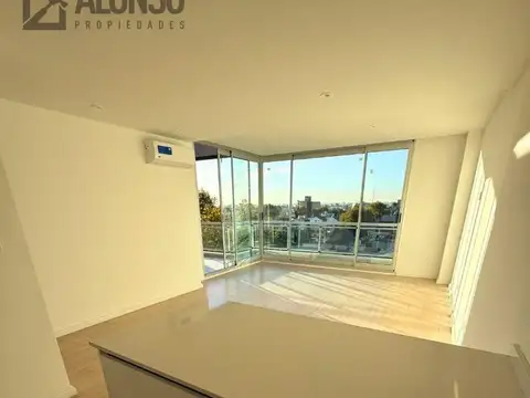 VENTA - DEPTO. 4 AMBIENTES CON TERRAZA PRIVADA - LANUSITA