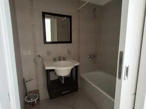 Departamento 4 ambientes con 3 baños