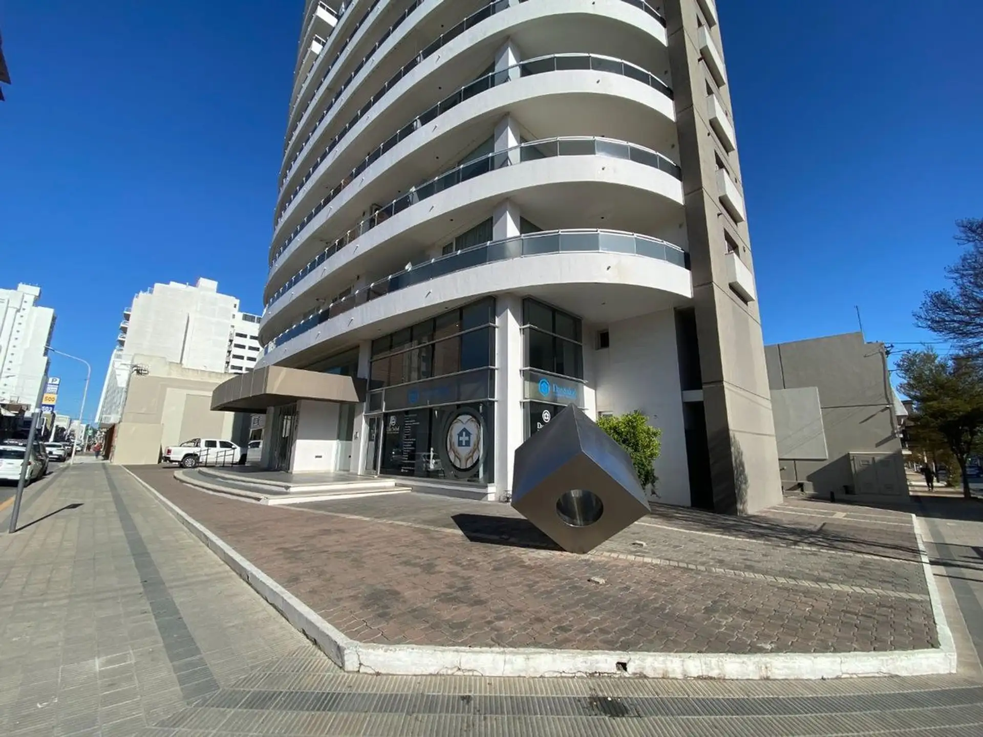 Amplio depto 3 amb, 88m² — Ideal para familia, excelente estado, Tandil