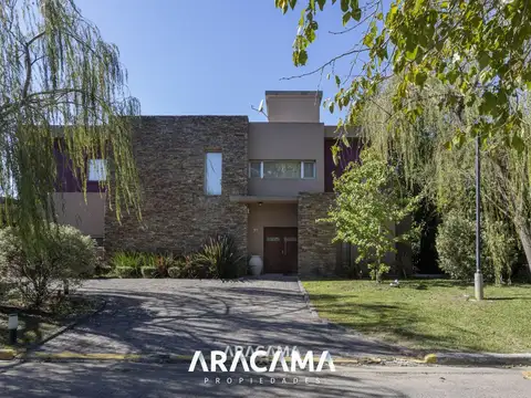 Casa en Venta en El Rodal - Canning