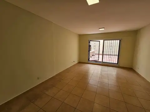 Depto Tipo Casa en Alquiler en Barracas, $ 600.000