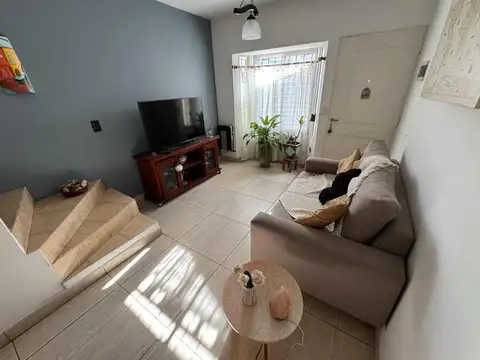 PH TRIPLEX 4 AMBIENTES VENTA MUÑIZ COCHERA PATIO