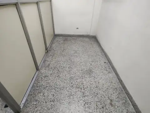 ALQUILER DEPTO OFICINA PARQUE AVELLANEDA