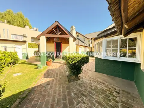 Casa 6 ambientes con 3 baños