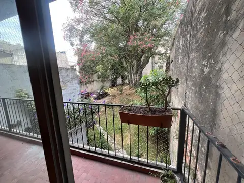 Combate de Los Pozos al 1300. Depto. monoambiente en San Cristóbal