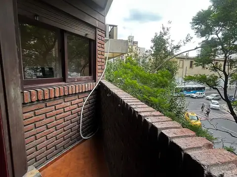 AV MAIPU al 200