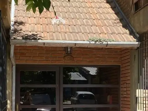 Saavedra 905 , Piso PB