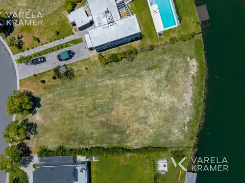 Terreno en Venta Barrio Marinas Puertos del Lago