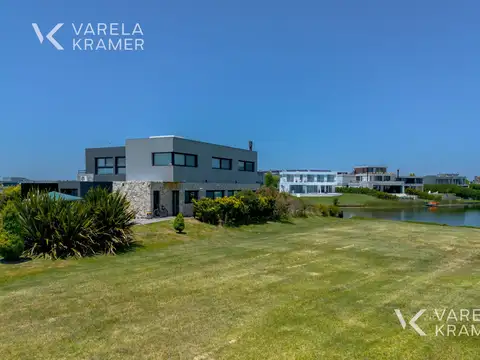 Barrio Marinas Puertos del Lago