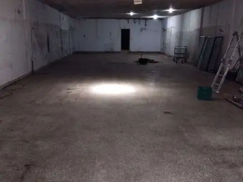 Local en Alquiler en Villa del Parque, $ 2.000.000