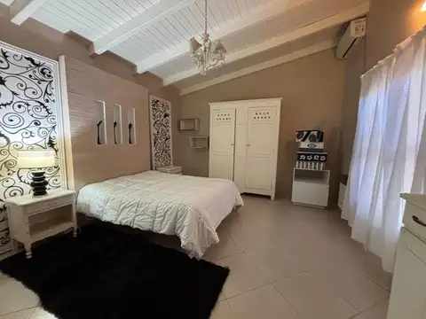 Casa 5 ambientes con 1 baño