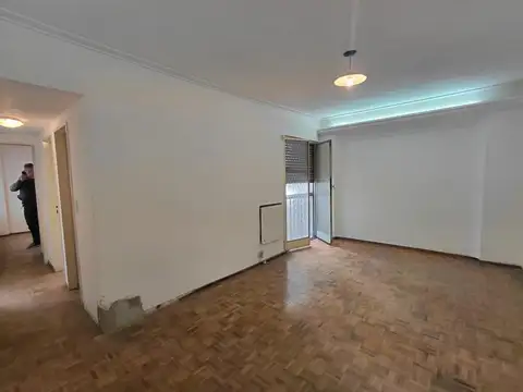 Departamento en Venta en Parque Chacabuco, USD 103.000