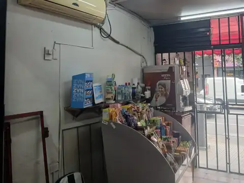 Local en Venta Via Púb.