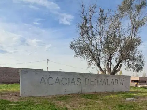 CASA EN POZO BARRIO ACACIAS DE MALABIA
