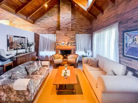 Casa en Venta de 4 dormitorios