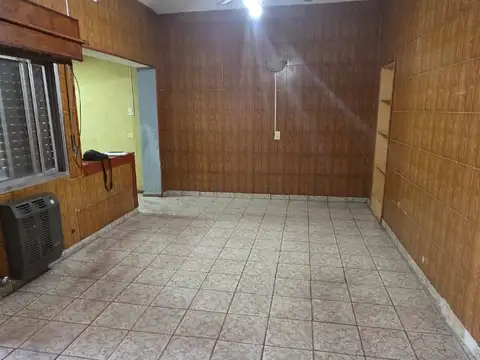 Casa en Alquiler en Villa Gobernador Galvez, $ 850.000