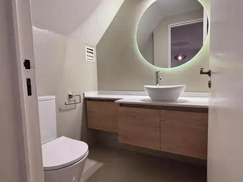 Departamento 4 ambientes con 3 baños
