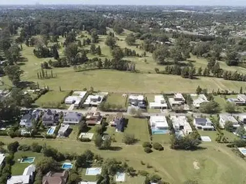 Terreno en Venta 83  mts Fondo