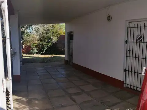 Calle 10 600