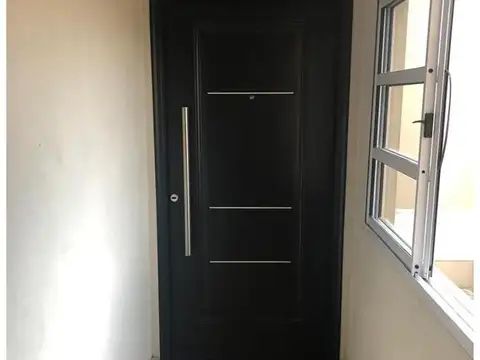 Claudio Castro 995 , Piso 2