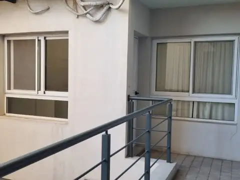 Departamento en Alquiler en Villa Centenario, $ 450.000