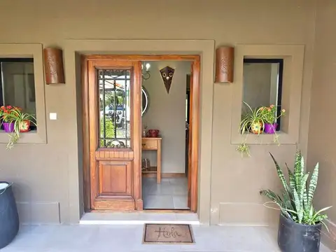 VENTA CASA CON PILETA EN ALTOS DE MANZANARES PILAR