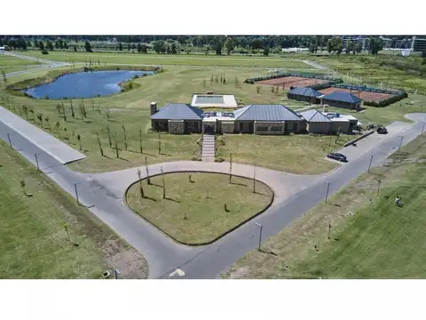 Terreno en Venta de 800 metros en La Finca, Funes