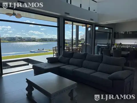 Casa en Vistas - Puertos - Escobar