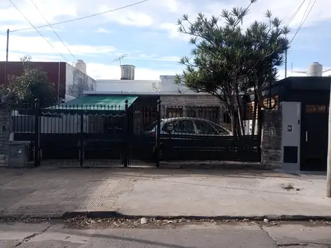 2 Casas en venta en Villa Ballester, de 3 ambientes cada una