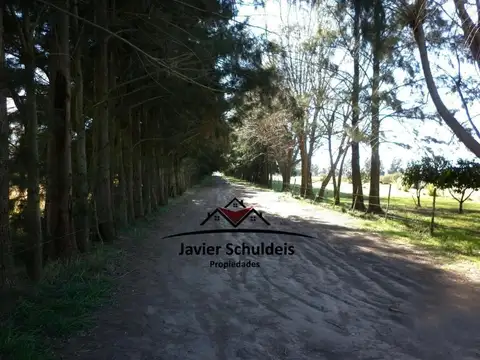 Chacra con un lindo entorno.